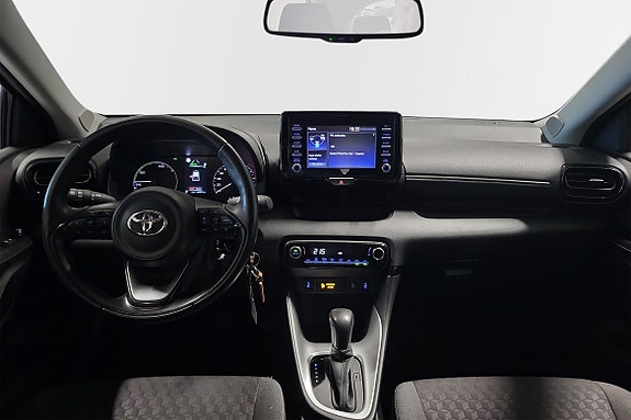Toyota Yaris 9 of 11
