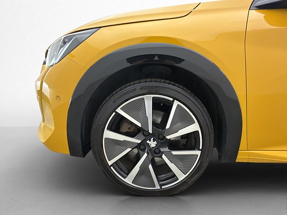 Peugeot e-208 24 of 27