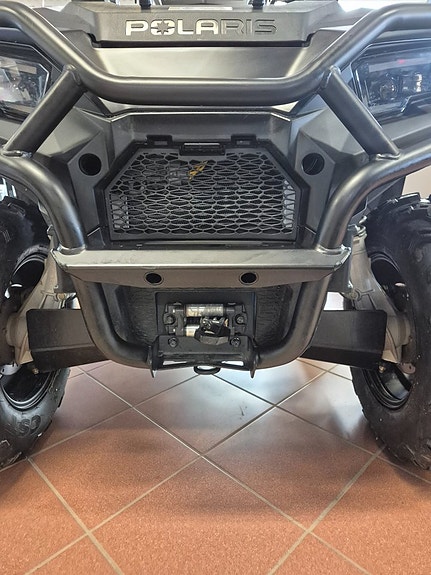 Polaris Sportsman 570 LE 8 of 8