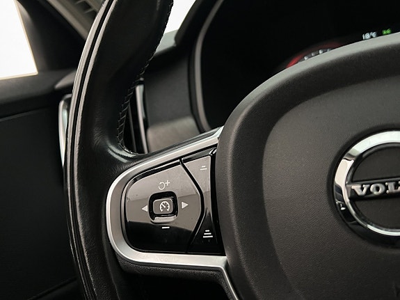Volvo V90 Cross Country 15 of 30