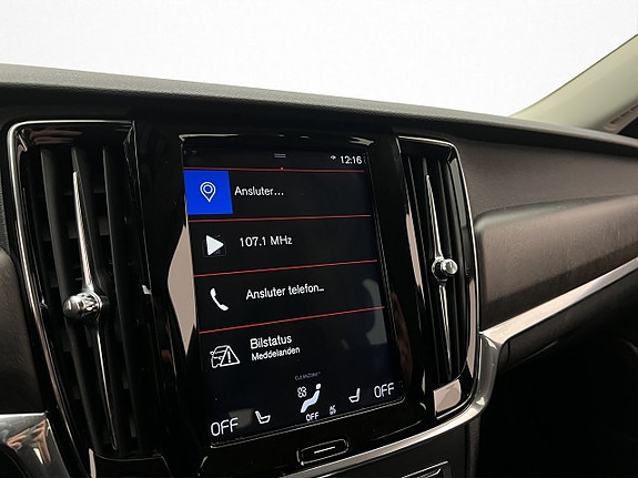 Volvo V90 Cross Country 21 of 30