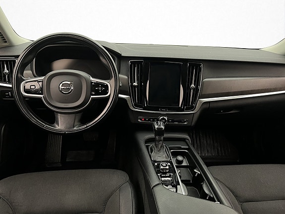 Volvo V90 Cross Country 13 of 30