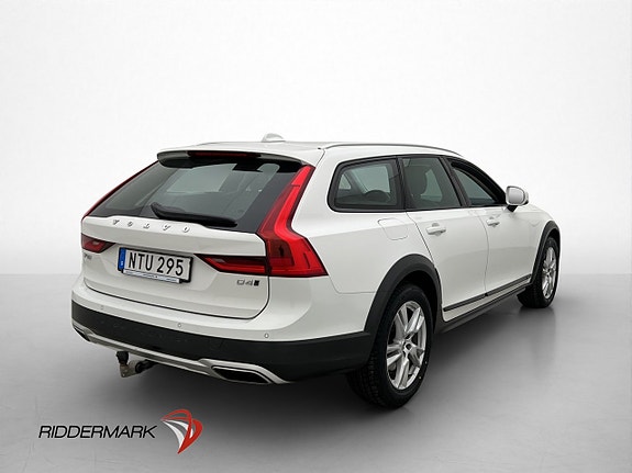 Volvo V90 Cross Country 8 of 30