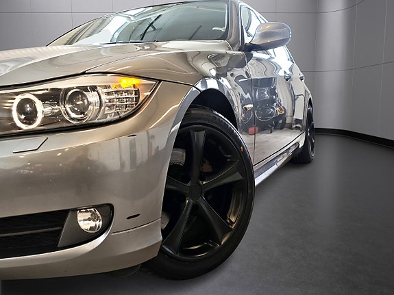 BMW 320d 13 of 27