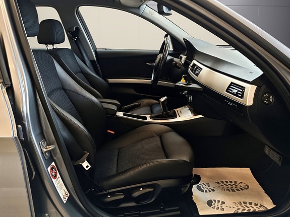 BMW 320d 19 of 27