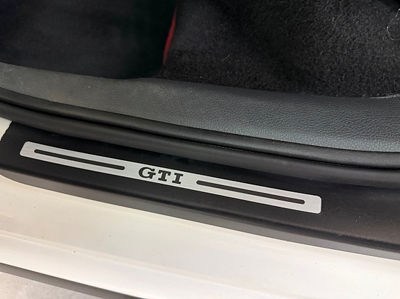 Volkswagen Polo 9 of 21
