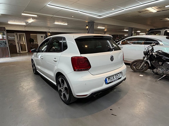 Volkswagen Polo 4 of 21