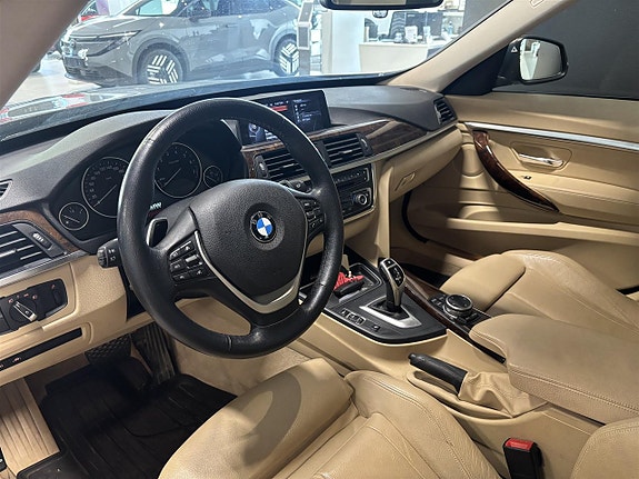 BMW 328i 7 of 17