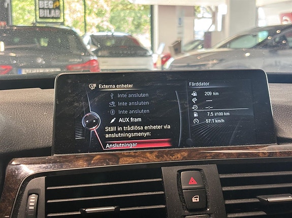 BMW 328i 13 of 17