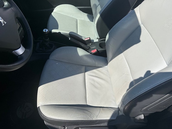 Peugeot 207 10 of 18