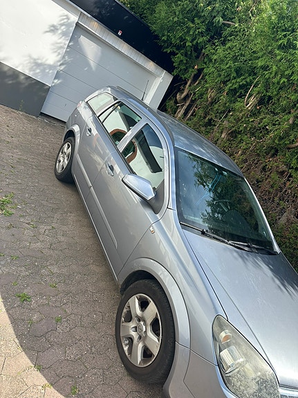 Opel Astra 2 of 6
