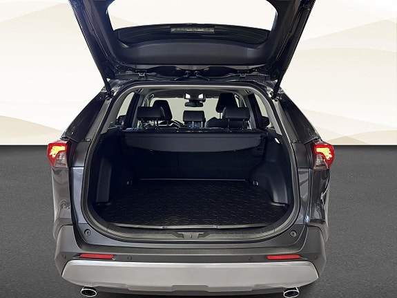 Toyota RAV4 13 of 19