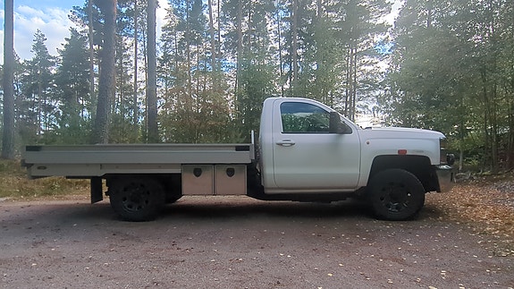 Chevrolet Silverado 3500 4 of 12