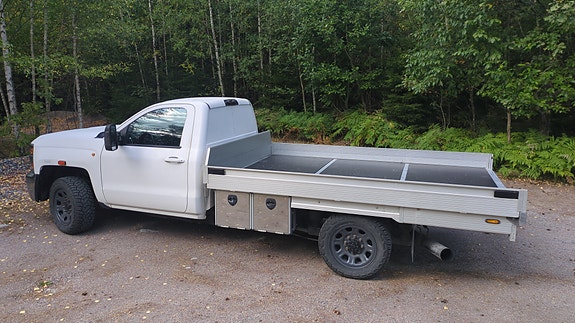 Chevrolet Silverado 3500 3 of 12