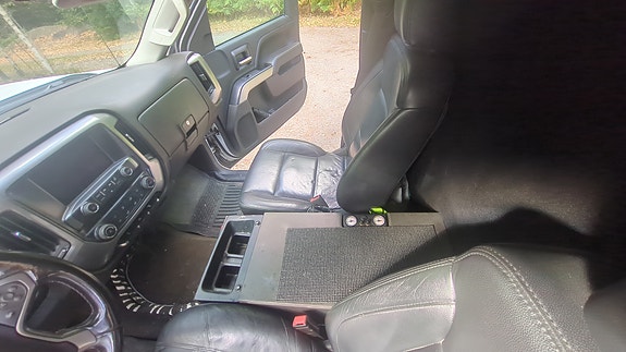 Chevrolet Silverado 3500 8 of 12