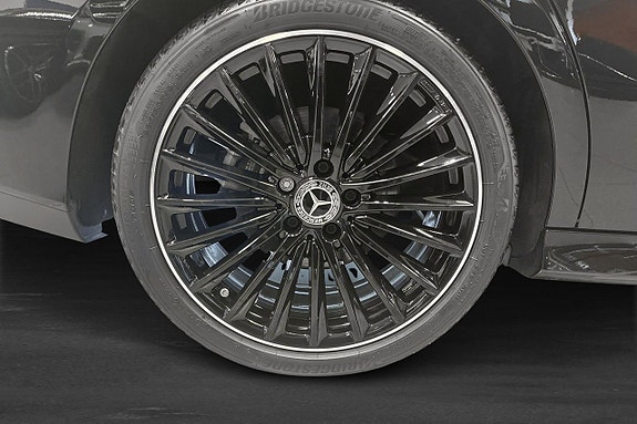 Mercedes-Benz CLA200 11 of 14
