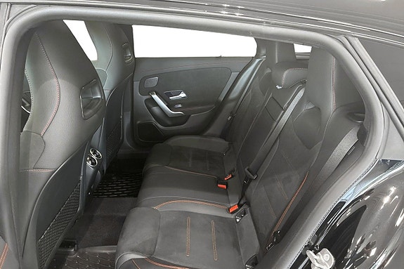 Mercedes-Benz CLA200 9 of 14