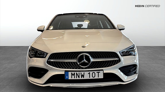 Mercedes-Benz CLA200 8 of 13
