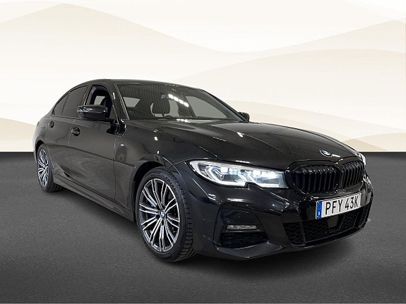BMW 330i 18 of 18