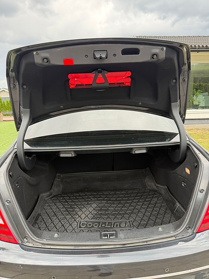 Mercedes-Benz C180 15 of 17