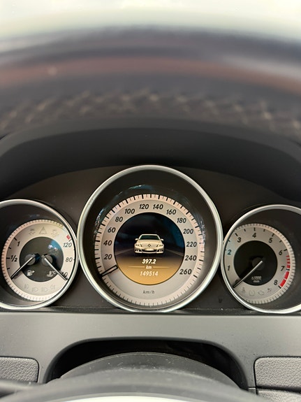 Mercedes-Benz C180 11 of 17
