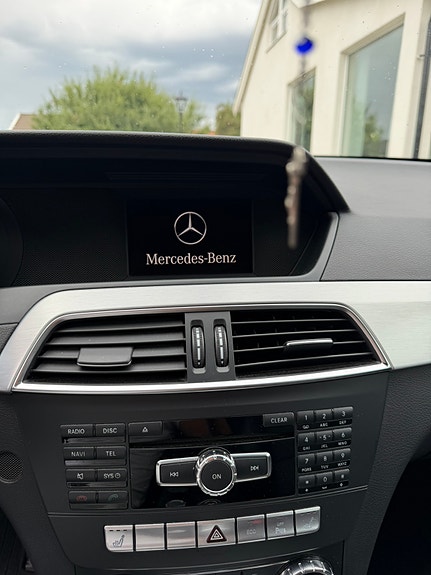 Mercedes-Benz C180 13 of 17