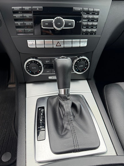 Mercedes-Benz C180 12 of 17