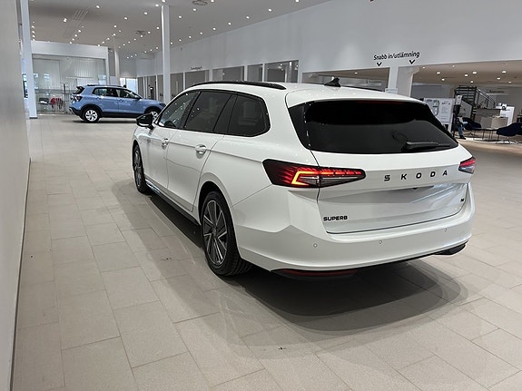 Skoda Superb 5 of 18