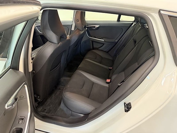 Volvo V60 6 of 9
