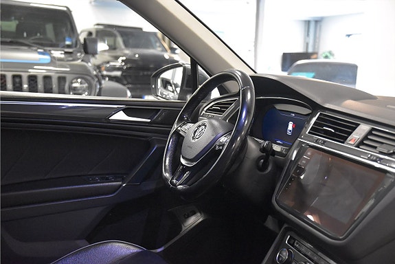 Volkswagen Tiguan Allspace 8 of 27