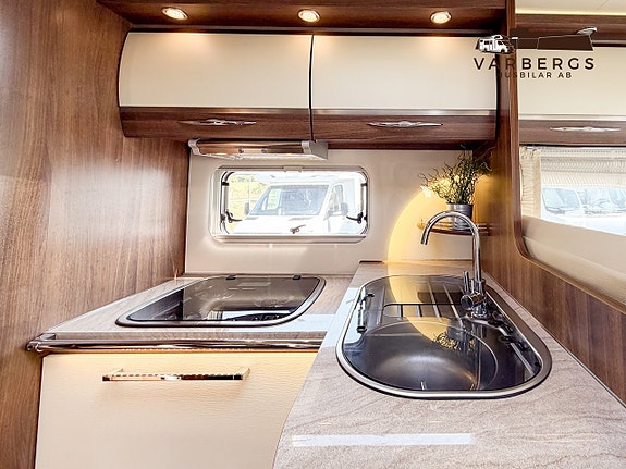 Bürstner Elegance i 890 AUT/Kamkedja ALDE QB+Taksäng *1 ÄGARE* Fr. 3,70% VI TAR INBYTE - Boka tid för visning! 7 of 19