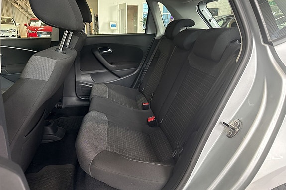 Volkswagen Polo 14 of 28