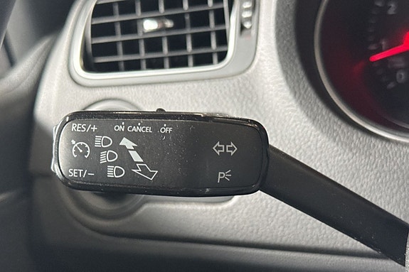 Volkswagen Polo 21 of 28