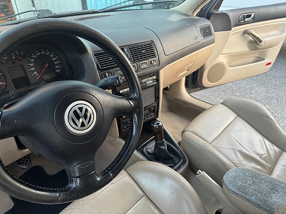 Volkswagen Golf IV 6 of 8