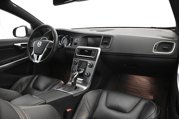 Volvo S60 17 of 24