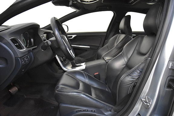 Volvo S60 9 of 24
