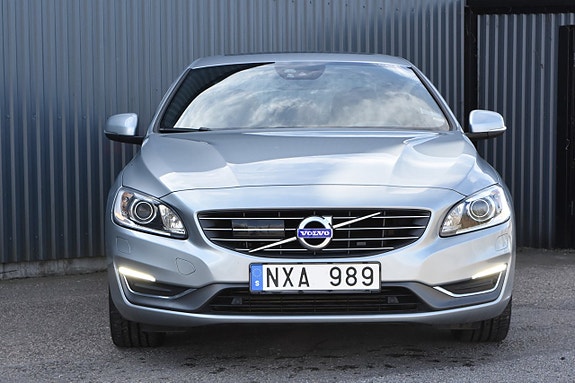Volvo S60 7 of 24
