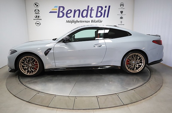 BMW M4 7 of 30