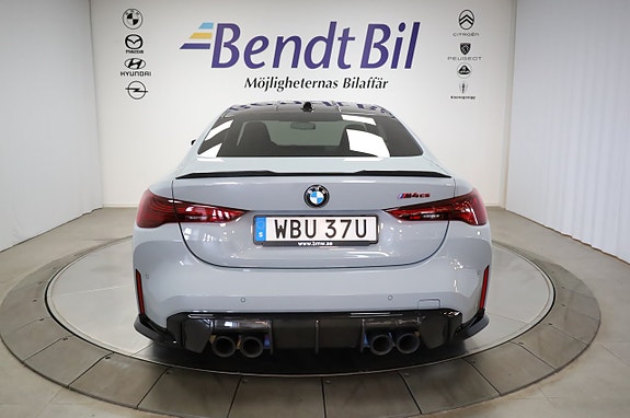 BMW M4 10 of 30
