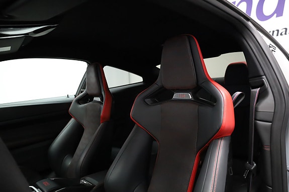 BMW M4 18 of 30