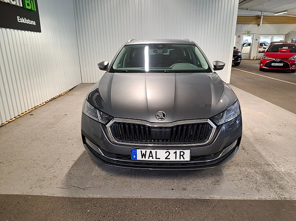 Skoda Octavia 2 of 14