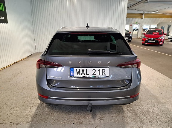Skoda Octavia 8 of 14