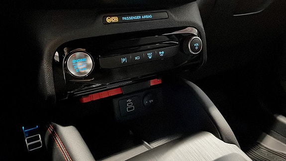 Ford Kuga 7 of 17