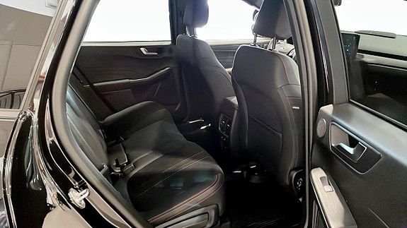 Ford Kuga 15 of 17