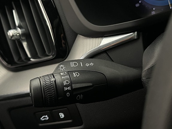 Volvo XC60 17 of 30