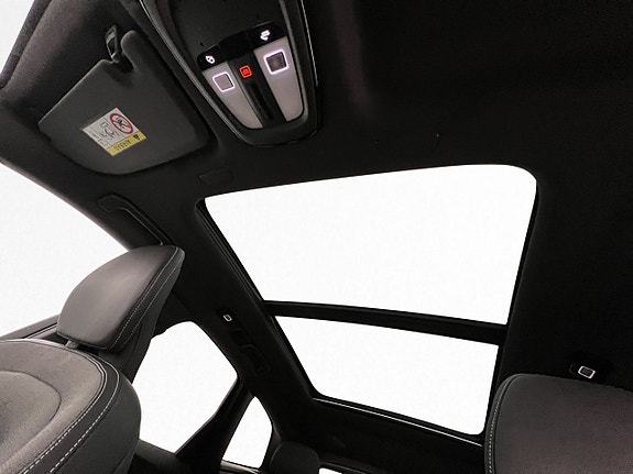 Volvo XC60 12 of 30