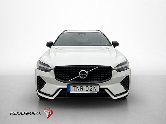 Volvo XC60 2 of 30