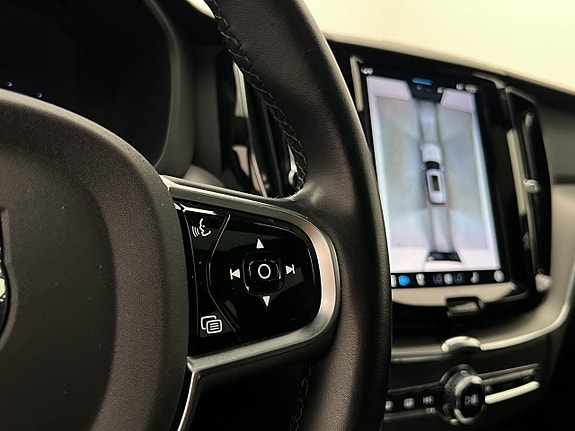 Volvo XC60 20 of 30