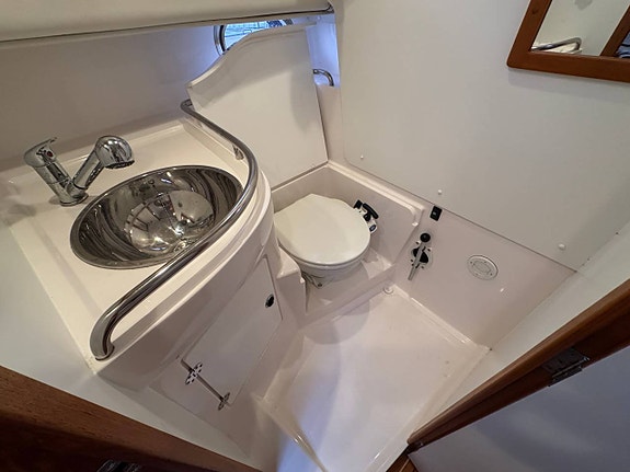 Nimbus 33 Nova | 2000 | Volvo Penta KAD 43 11 of 12