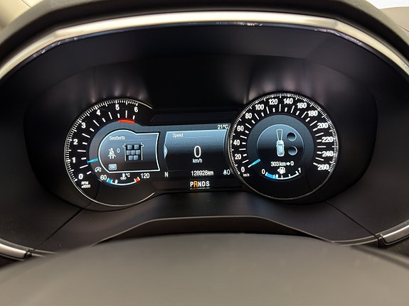 Ford S-MAX 16 of 30